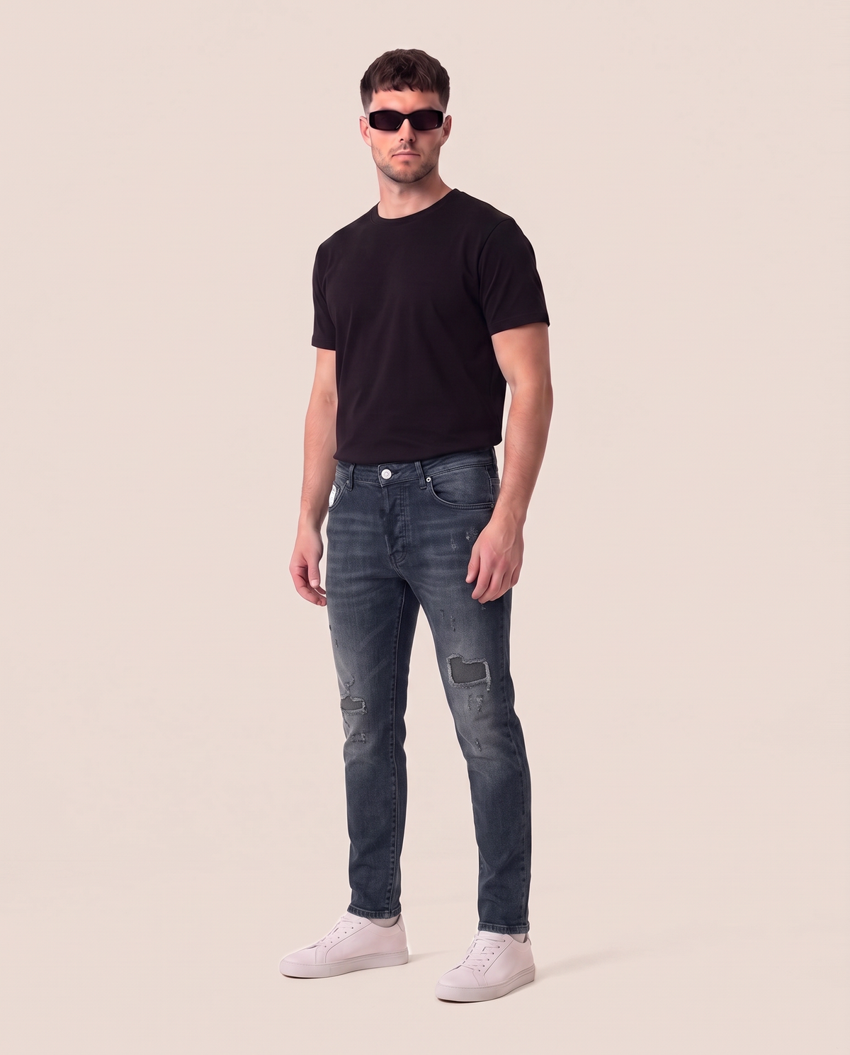 Dsquared2 temno modro sive raztrgane kavbojke, sprednji pogled